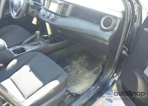 2018 Toyota Rav4 Le z USA, uszkodzony, nr VIN 2T3BFREV7JW717251